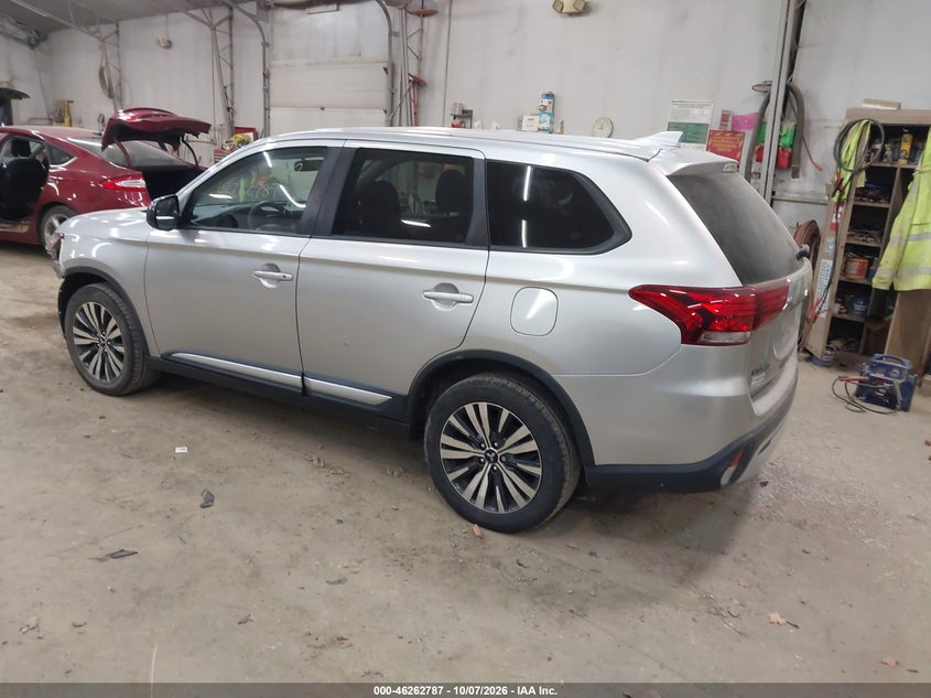 2019 MITSUBISHI OUTLANDER ES · Фото 3