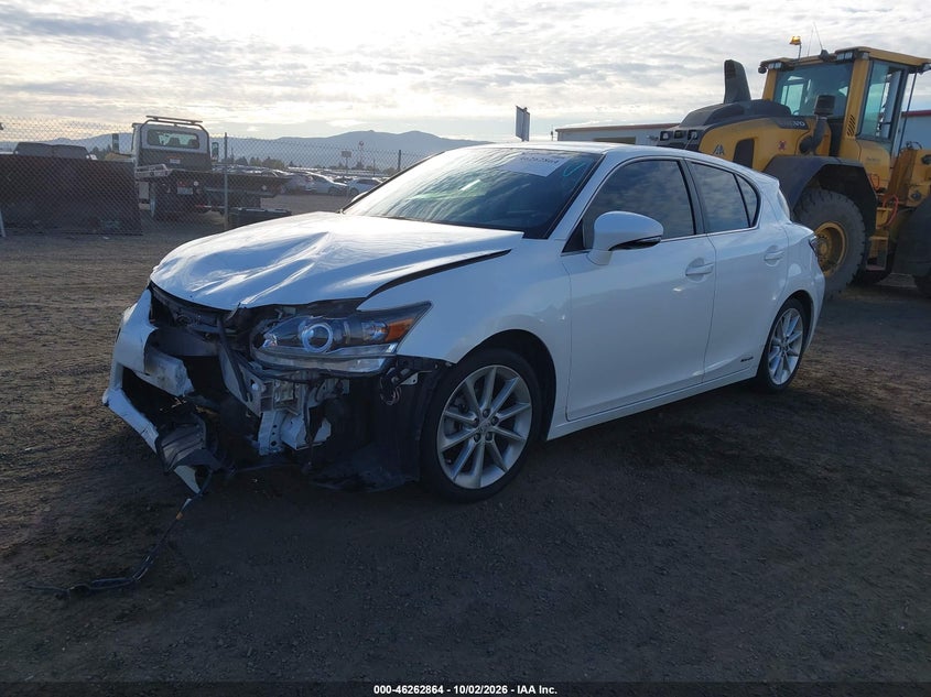 Vin: jthkd5bh2d2168325, lot: 46762933, lexus ct 200h 20132