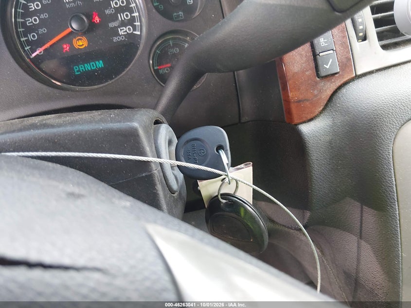 2013 GMC YUKON SLE · Фото 11