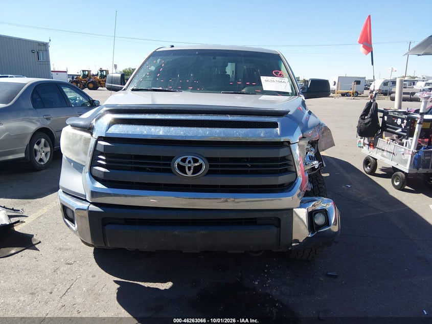 TOYOTA TUNDRA - zdjęcie 12