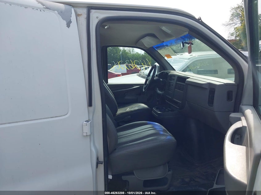 CHEVROLET EXPRESS 2003 VIN 1GCFG15X031131770