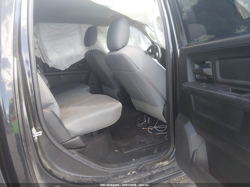 RAM 1500 CLASSIC 2019 VIN 1C6RR7KG4KS598916