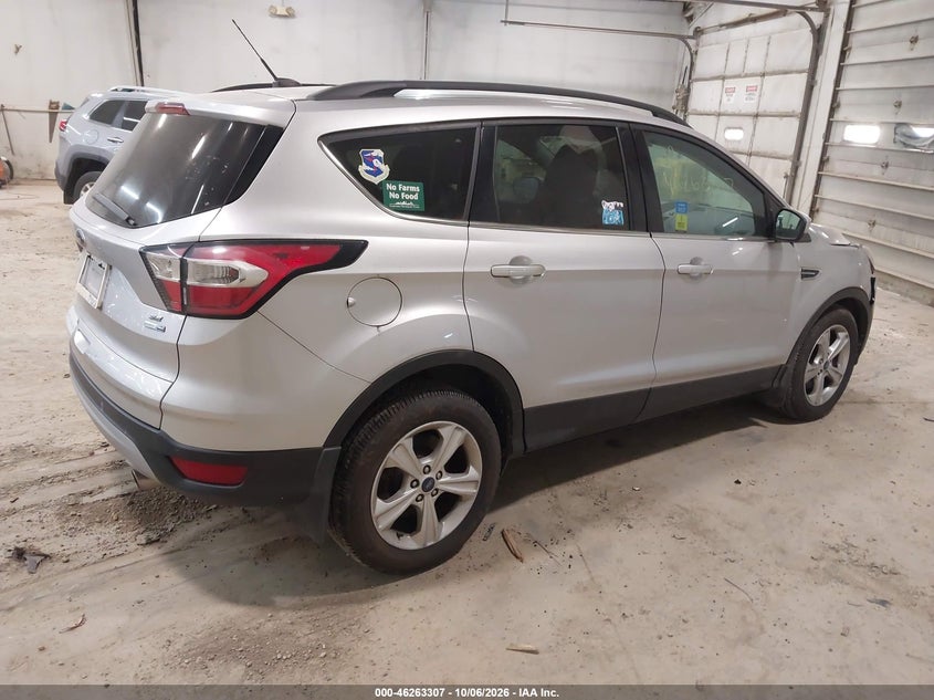 Vin: 1fmcu9gd6huc64340, lot: 46763376, ford escape se 20174