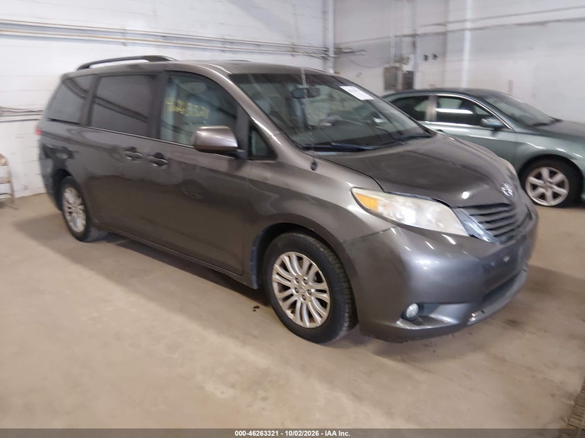 Vin: 5tdyk3dc7ds343314, lot: 46763390, toyota sienna xle v6 8 passenger 2013 img_1