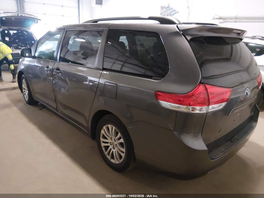 Vin: 5tdyk3dc7ds343314, lot: 46763390, toyota sienna xle v6 8 passenger 20133