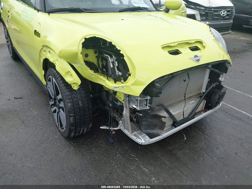 2024 MINI CONVERTIBLE COOPER S · Фото 6