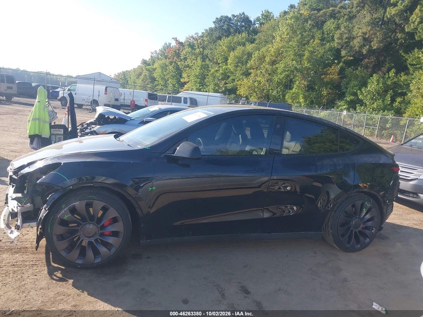 TESLA MODEL Y - zdjęcie 14