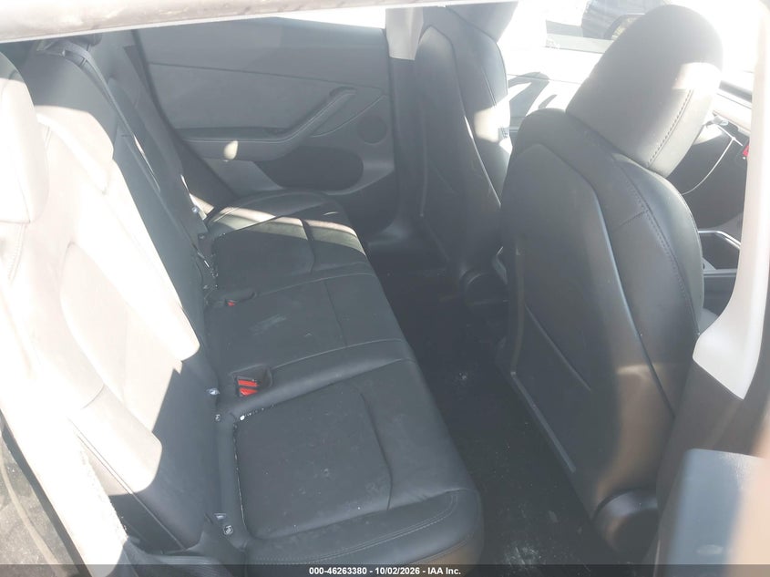 TESLA MODEL Y - zdjęcie 8