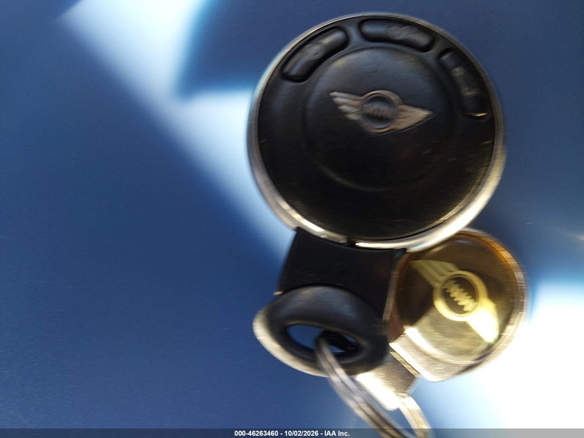 2011 MINI COOPER · Фото 11