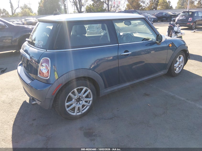 2011 MINI COOPER · Фото 4