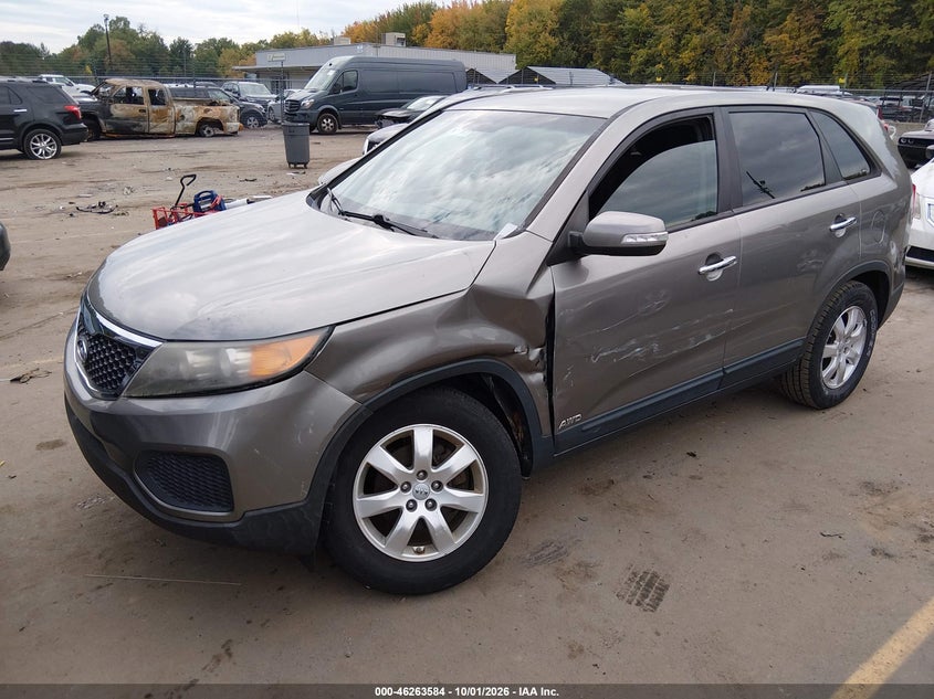 2012 Kia Sorento Lx, All Over, IAAI, VIN 5XYKTCA63CG226312 — photo 2