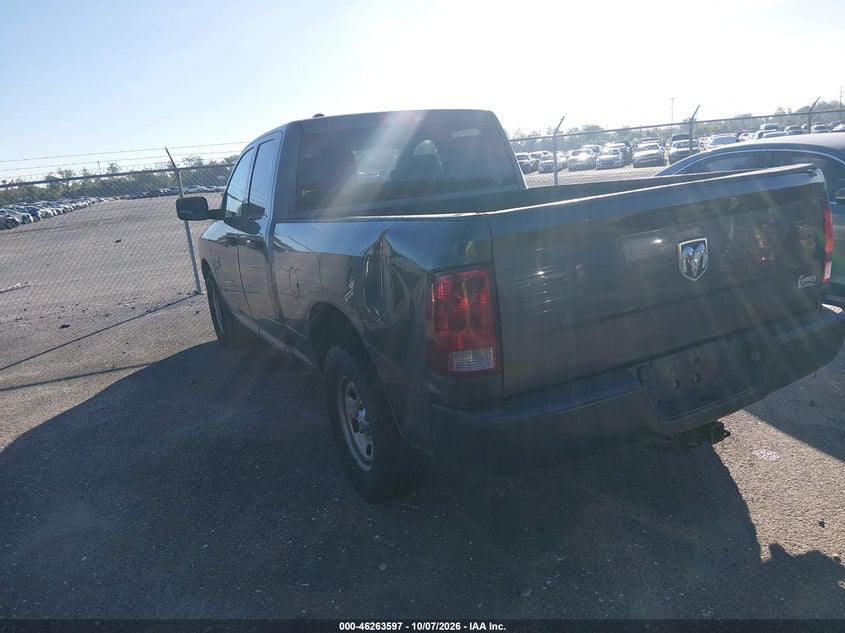Vin: 1c6rr6fg8ks677378, lot: 46763666, ram 1500 classic tradesman  4x2 6'4 box 20193