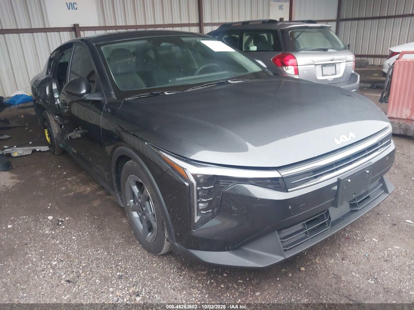 2026 KIA K4 LXS