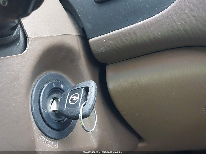 ACURA MDX 2002 VIN 2HNYD18642H527313