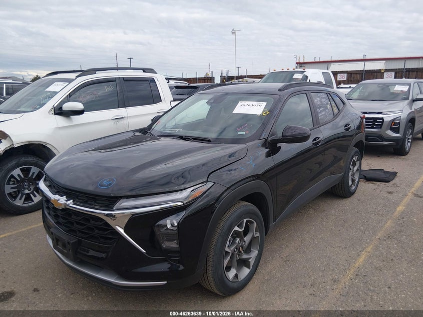 2026 Chevrolet Trax, Normal Wear & Tear, IAAI, VIN KL77LHEP9TC154152 — photo 2