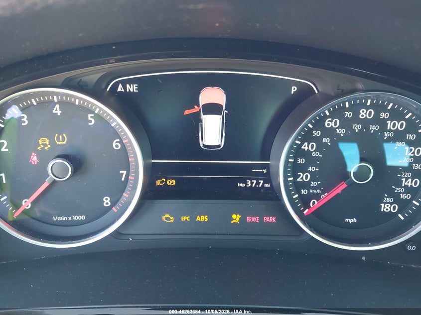 VOLKSWAGEN TOUAREG 2013 VIN WVGEF9BP2DD013197