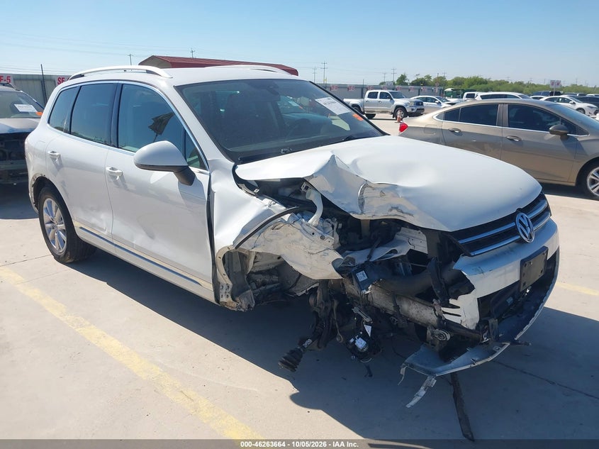 2013 Volkswagen Touareg VR6 Sport