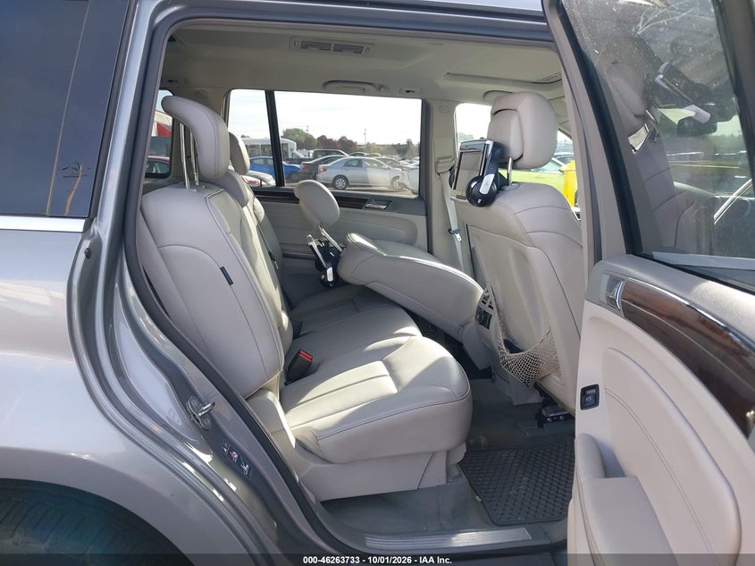 2010 MERCEDES-BENZ GL 450 4MATIC · Фото 8