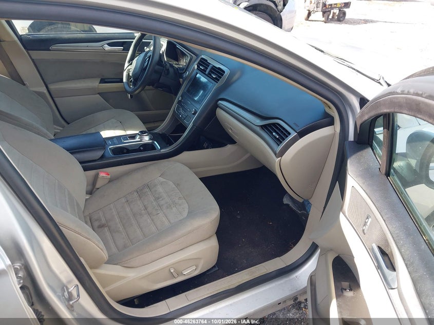 2019 FORD FUSION SE · Photo 5