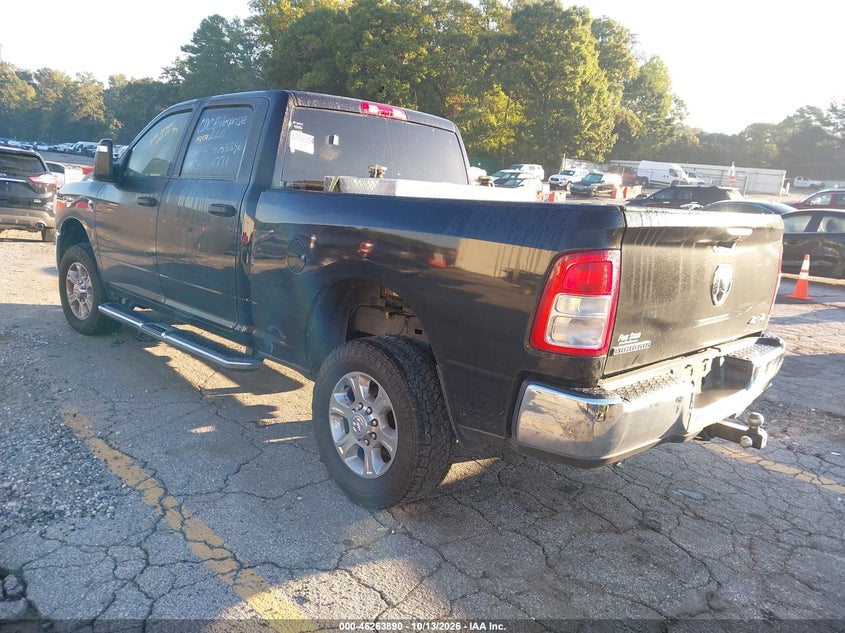 Vin: 3c6ur5dl6rg244812, lot: 46763959, ram 2500 big horn  4x4 6'4 box 20243