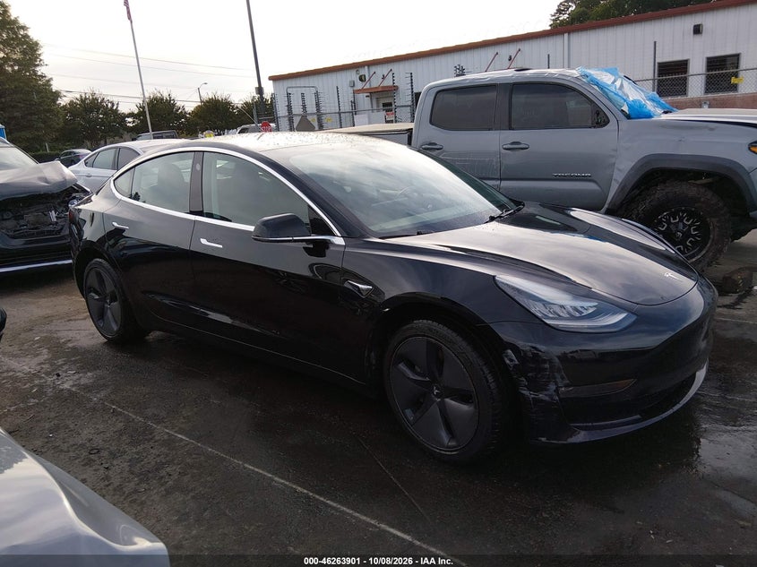 TESLA MODEL 3 - zdjęcie 13