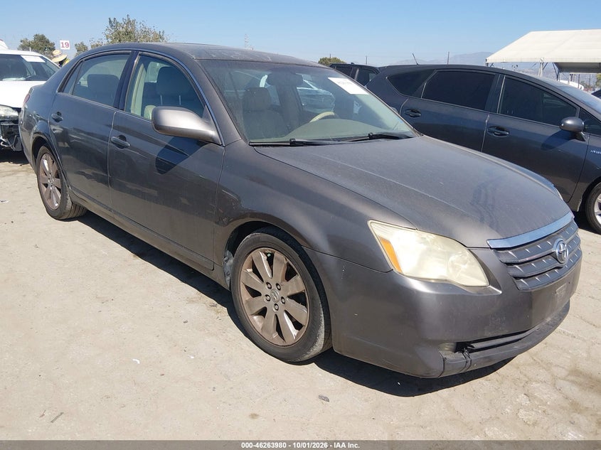 2005 TOYOTA AVALON XLS
