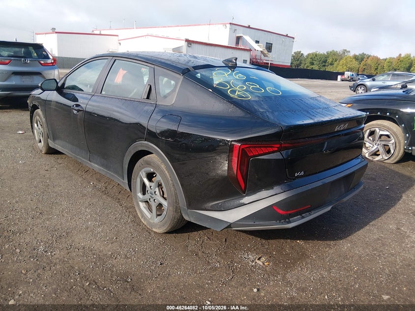 Vin: 3kpft4de1se221079, lot: 46764161, kia k4 lxs 20253
