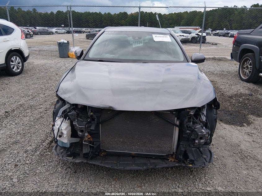 TOYOTA CAMRY - zdjęcie 12