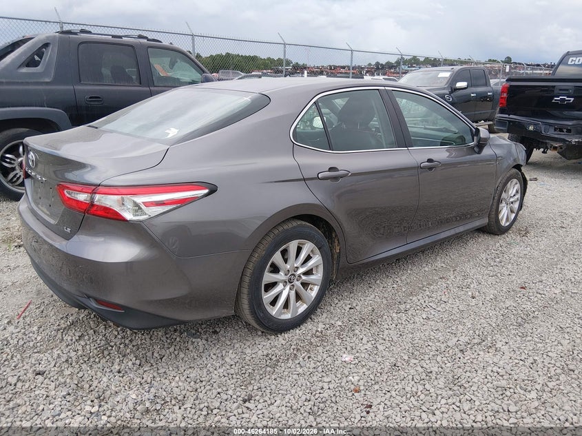 TOYOTA CAMRY - zdjęcie 4