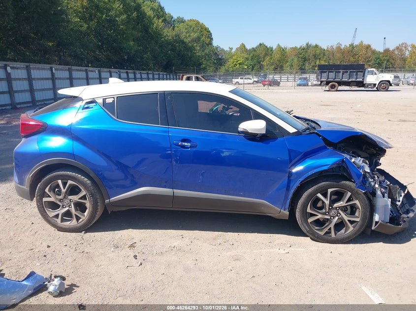 TOYOTA C-HR - zdjęcie 13