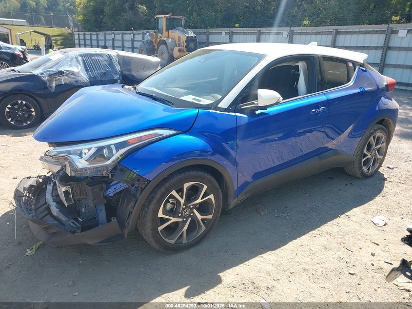 TOYOTA C-HR - zdjęcie 2