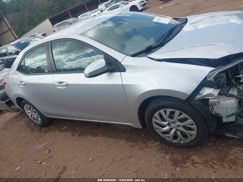 TOYOTA COROLLA - zdjęcie 13