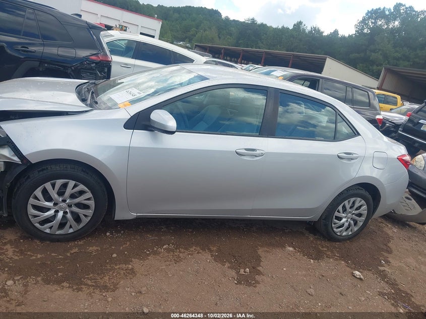 TOYOTA COROLLA - zdjęcie 14