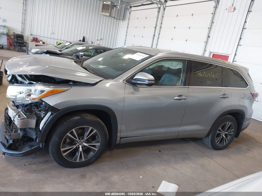TOYOTA HIGHLANDER - zdjęcie 14