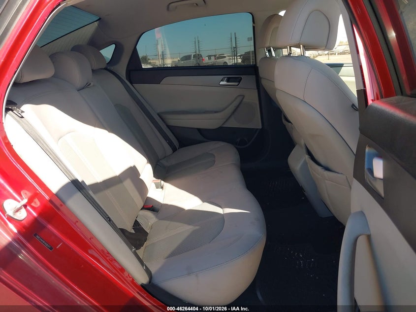 2015 HYUNDAI SONATA auction photo 8