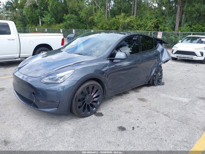 Vin: 7saygdef0pf927775, lot: 46764491, tesla model y performance dual motor all-wheel drive 20232