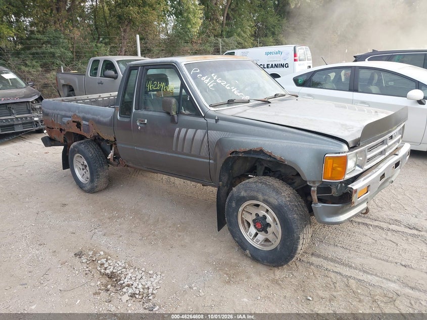 1987 TOYOTA PICKUP