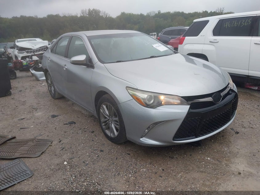 TOYOTA CAMRY - zdjęcie 1