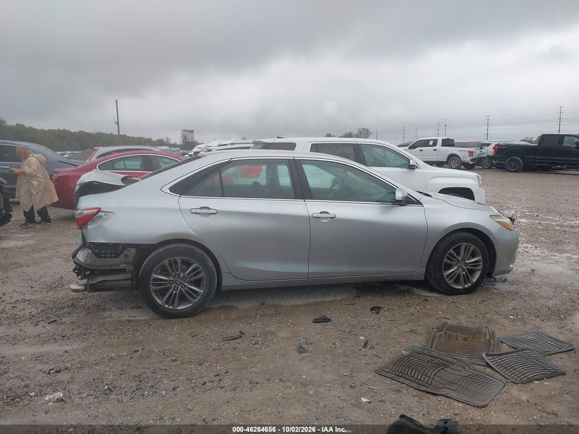 TOYOTA CAMRY - zdjęcie 14