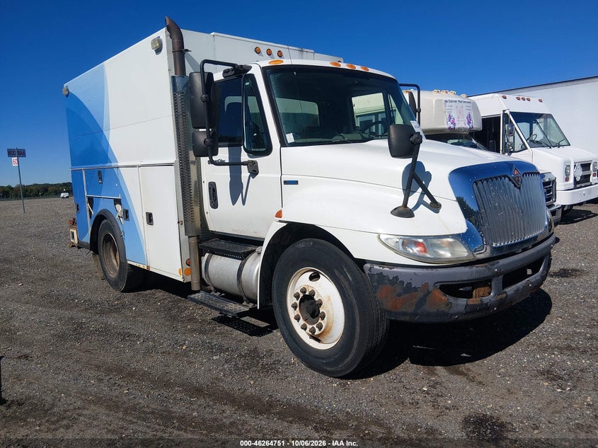 2010 INTERNATIONAL 4000 4300