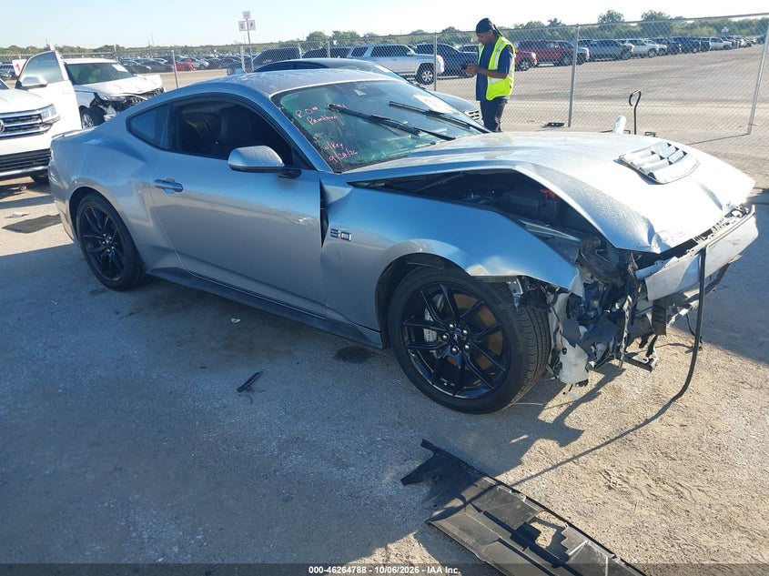 Vin: 1fa6p8cf9r5407552, lot: 46764867, ford mustang gt fastback 2024 img_1
