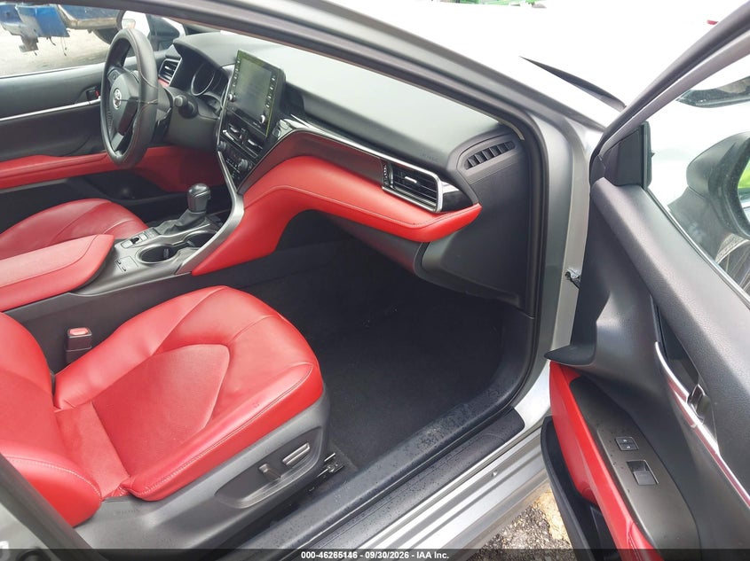 TOYOTA CAMRY - zdjęcie 5