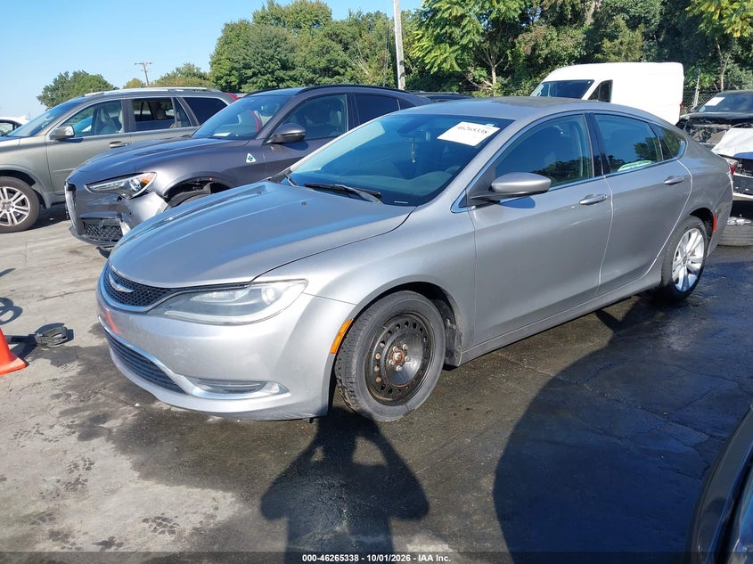 Фото 2 - CHRYSLER 200