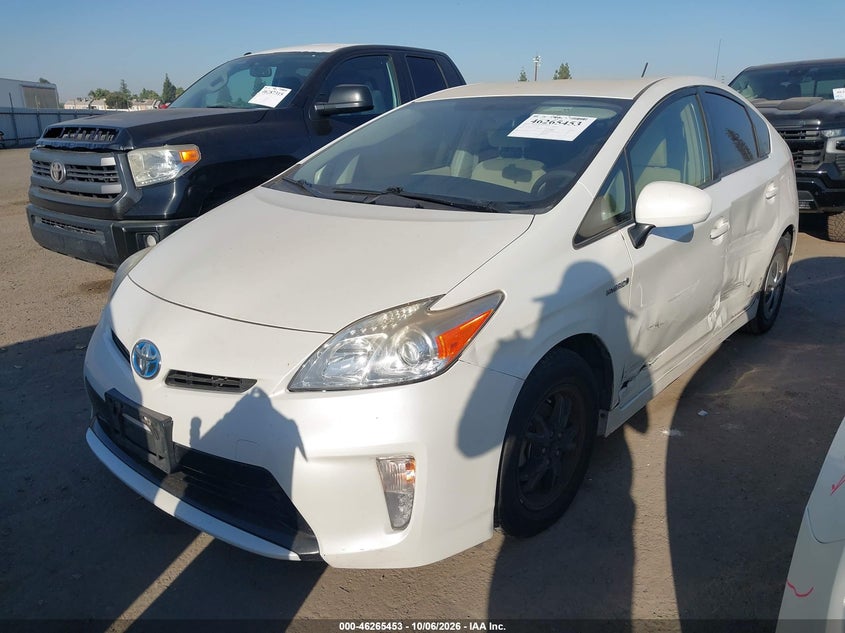TOYOTA PRIUS - zdjęcie 2