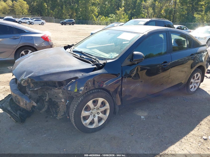 Vin: jm1bl1uf8b1902946, lot: 46765643, mazda mazda3 i sport 20112