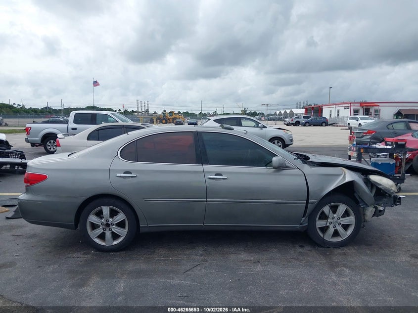 2005 LEXUS ES 330 · Фото 14