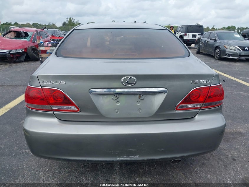 2005 LEXUS ES 330 · Фото 17