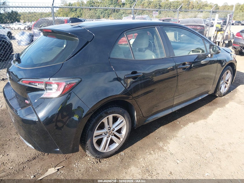 TOYOTA COROLLA - zdjęcie 4