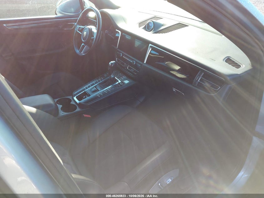 2020 PORSCHE MACAN · Фото 5