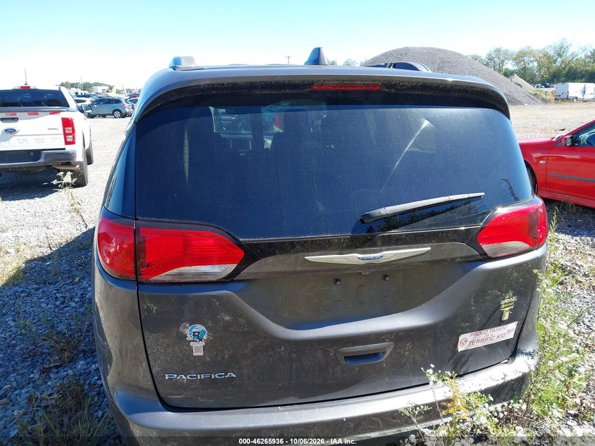 CHRYSLER PACIFICA 2020 VIN 2C4RC1BG0LR109812